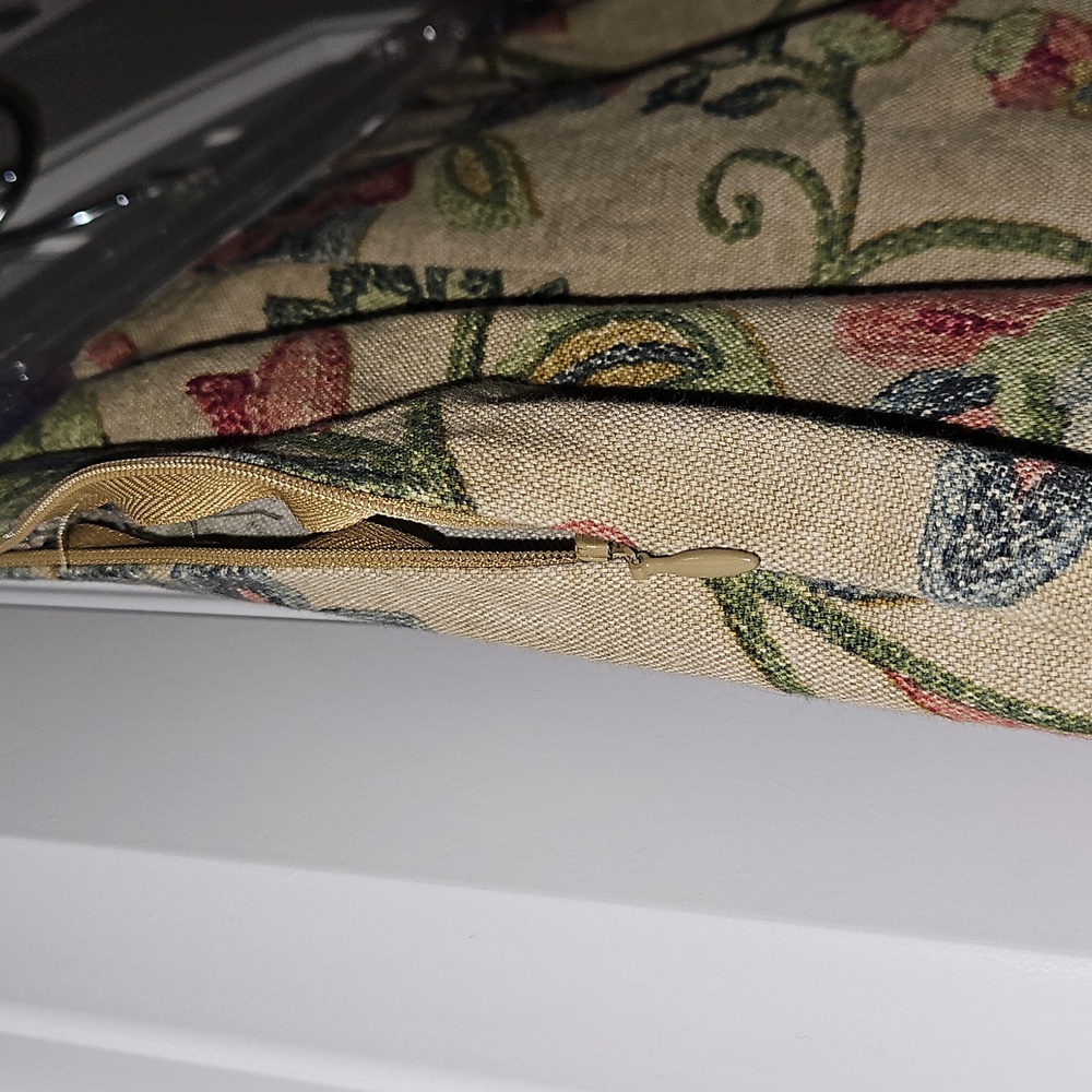 Pants - Picture 5 of 6